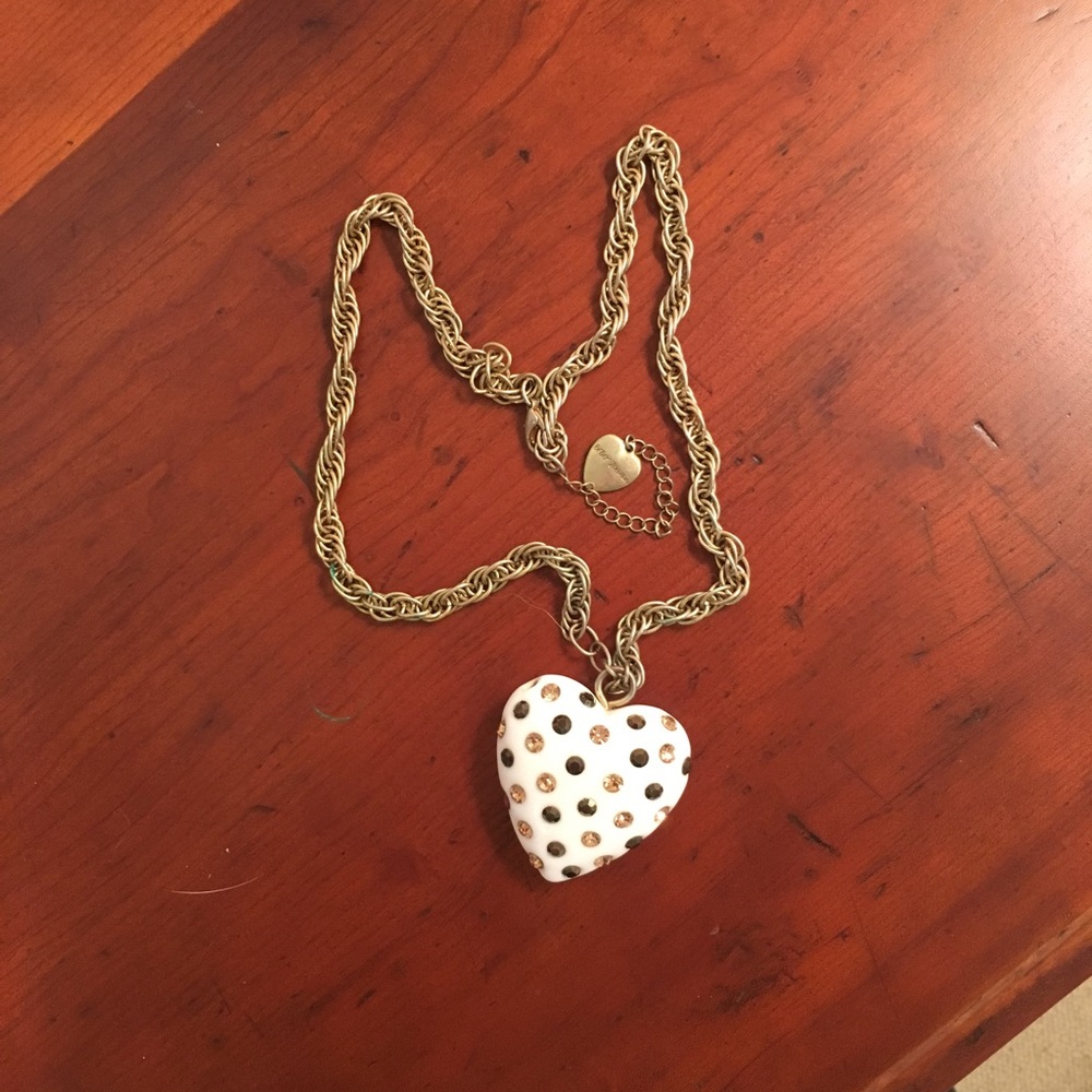 Betsey Johnson heart necklace